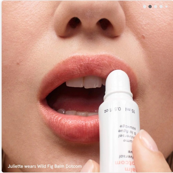 *🆕📦*NEW* GLOSSIER | 2️⃣FULL| Fruit duo Balm Dotcom - Mango & Wild Fig - Picture 8 of 16